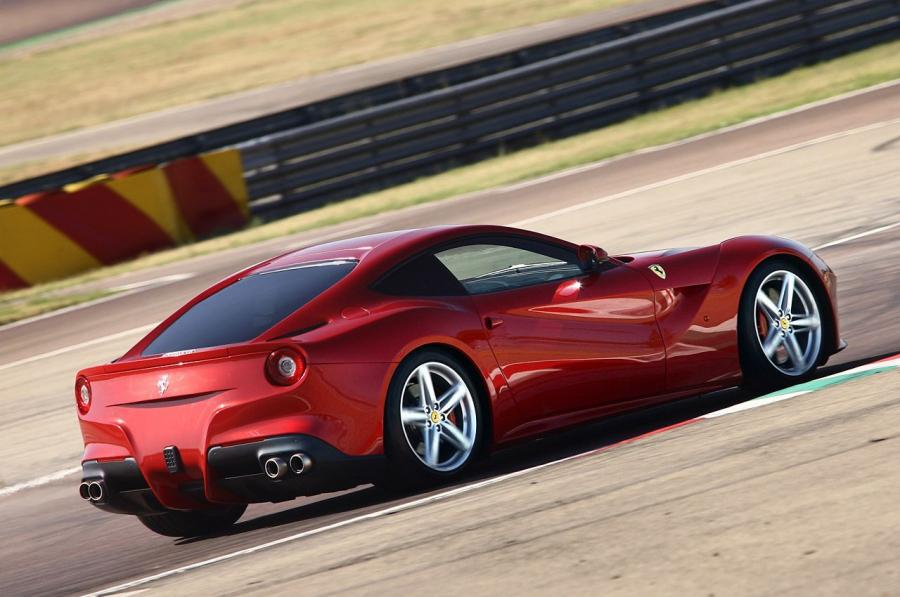  Ferrari F12berlinetta 2012 года  (фото 93 из 104)